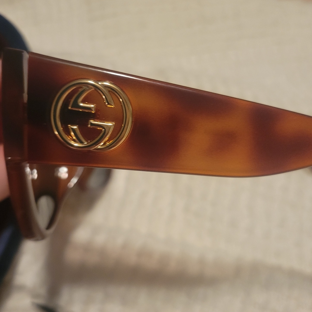 Gucci GG0142SA sunglasses - Picture 4 of 7